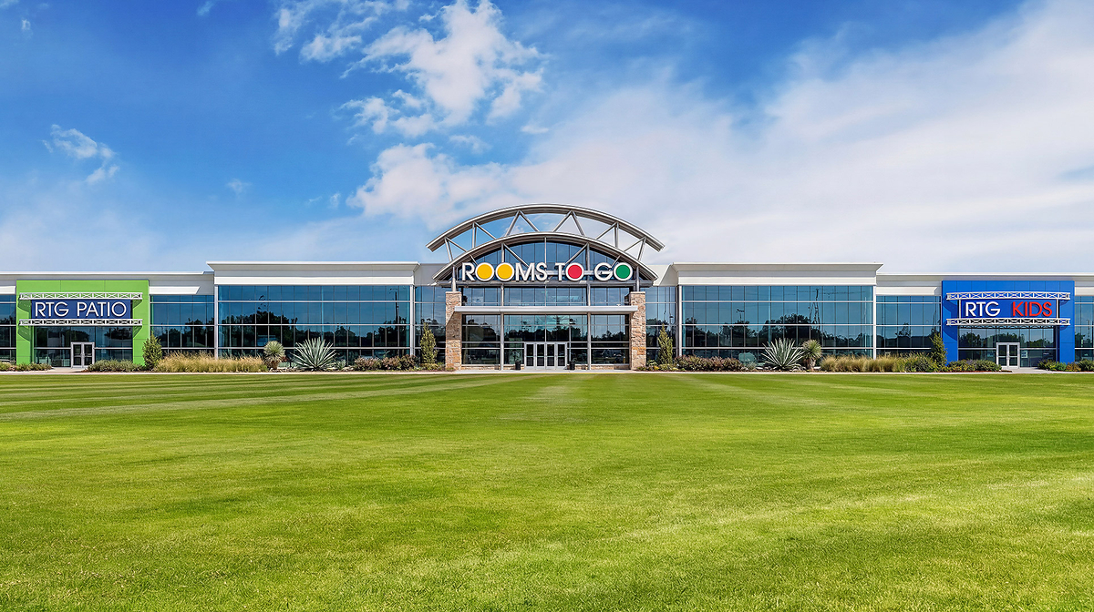 ROOMS TO GO® OPENS NEW FURNITURE SUPERSTORE IN CONROE