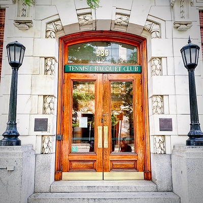 Hilton Boston Back Bay's 15,000 square feet of meeting and convention space is located steps from Boston's historic Tennis & Racquet Club.