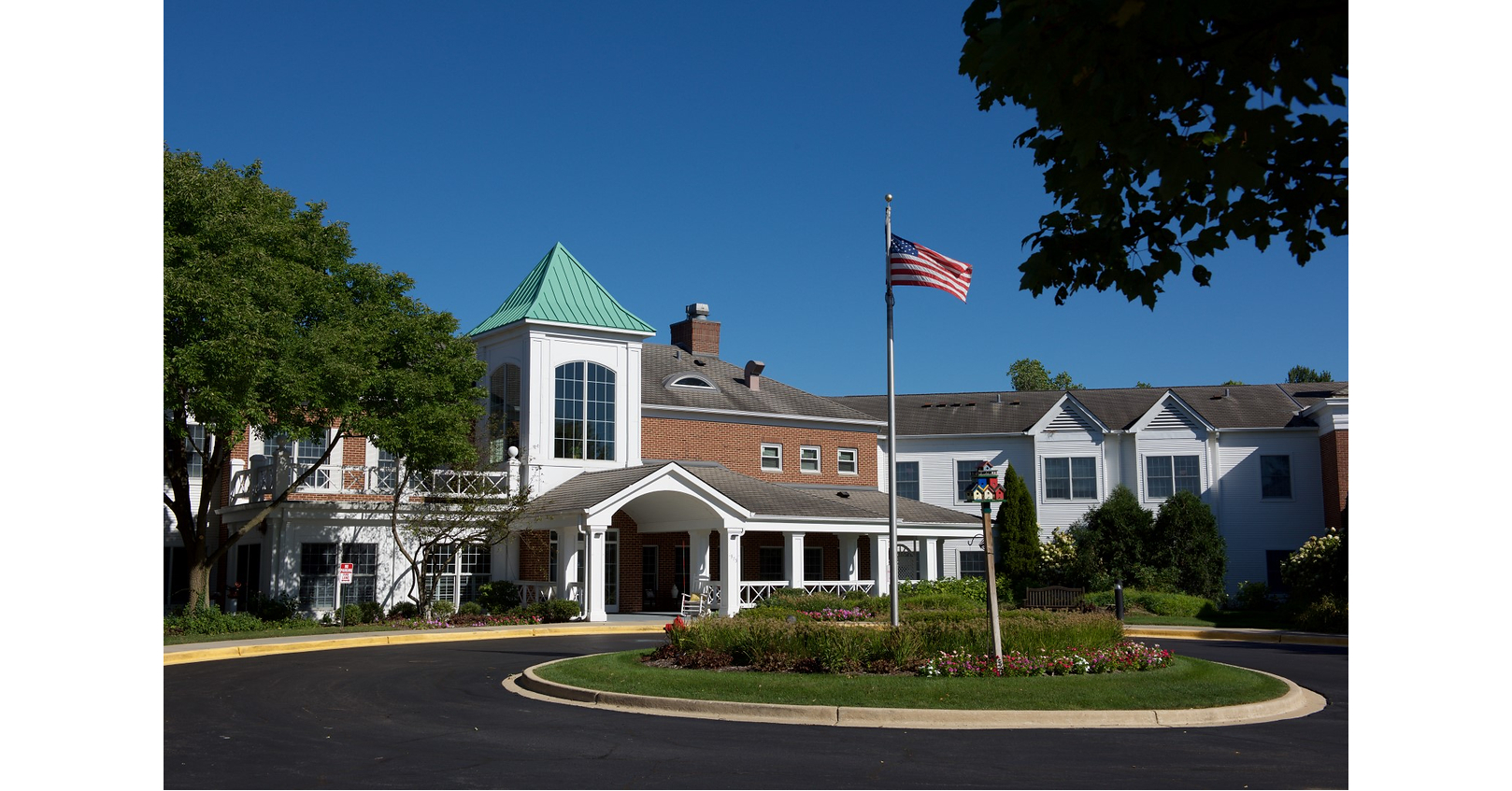 Citrine Investment Group Announces Sale of River Glen of St. Charles