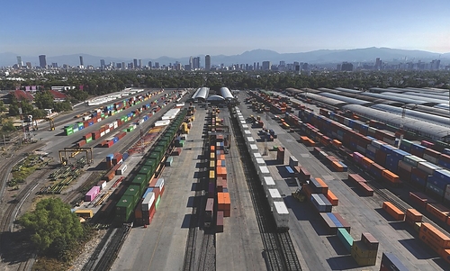Aerial view of Ferrovalle Intermodal terminal in Mexico City, where INFORM’s Syncrotess Optimization Plus will deploy to optimize yard, equipment, and train operations across the flagship rail freight hub. Aerial view of Ferrovalle Intermodal terminal in Mexico City, where INFORM’s Syncrotess Optimization Plus will deploy to optimize yard, equipment, and train operations across the flagship rail freight hub.