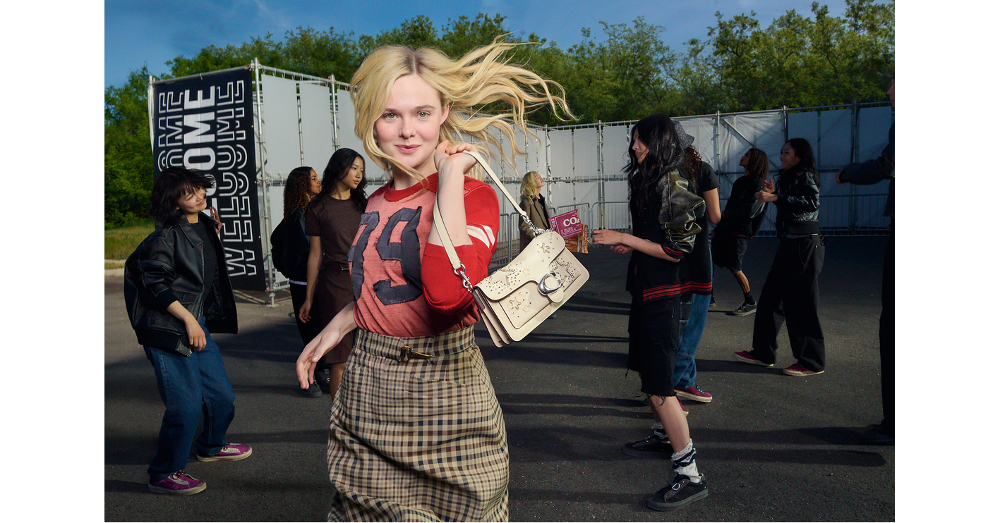 Elle Fanning 出镜 Coach 2026 秋季 Live Your Story 企划