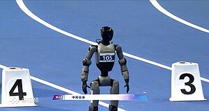 Zoomlion's Full-Stack Humanoid Robots Compete at World Humanoid Robot Games