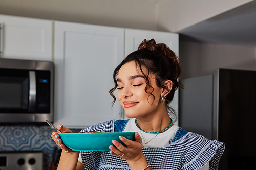 Explora Todo El Gusto Del Pork and Paulina Chávez.