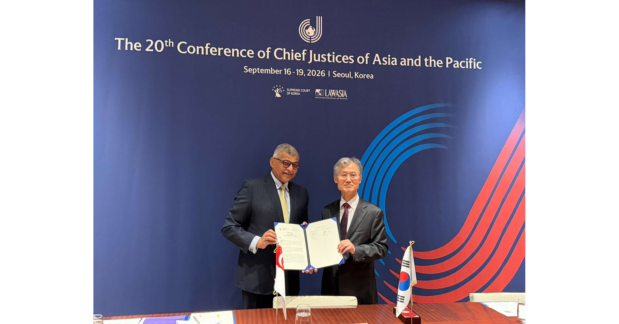 Supreme Courts of Singapore and Korea Sign New Arrangements to Support Cross-Border Civil and Commercial Disputes Supreme Courts of Singapore and Korea Sign New Arrangements to Support Cross-Border Civil and Commercial Disputes