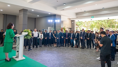 Ms. Dang Huynh Uc My, Chairlady of AgriS, shares the role of the AgriS Global Innovation Center in connecting research, technology, capital and international markets