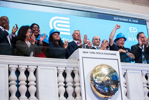 Con Edison at the NYSE on September 16 This image opens in the lightbox