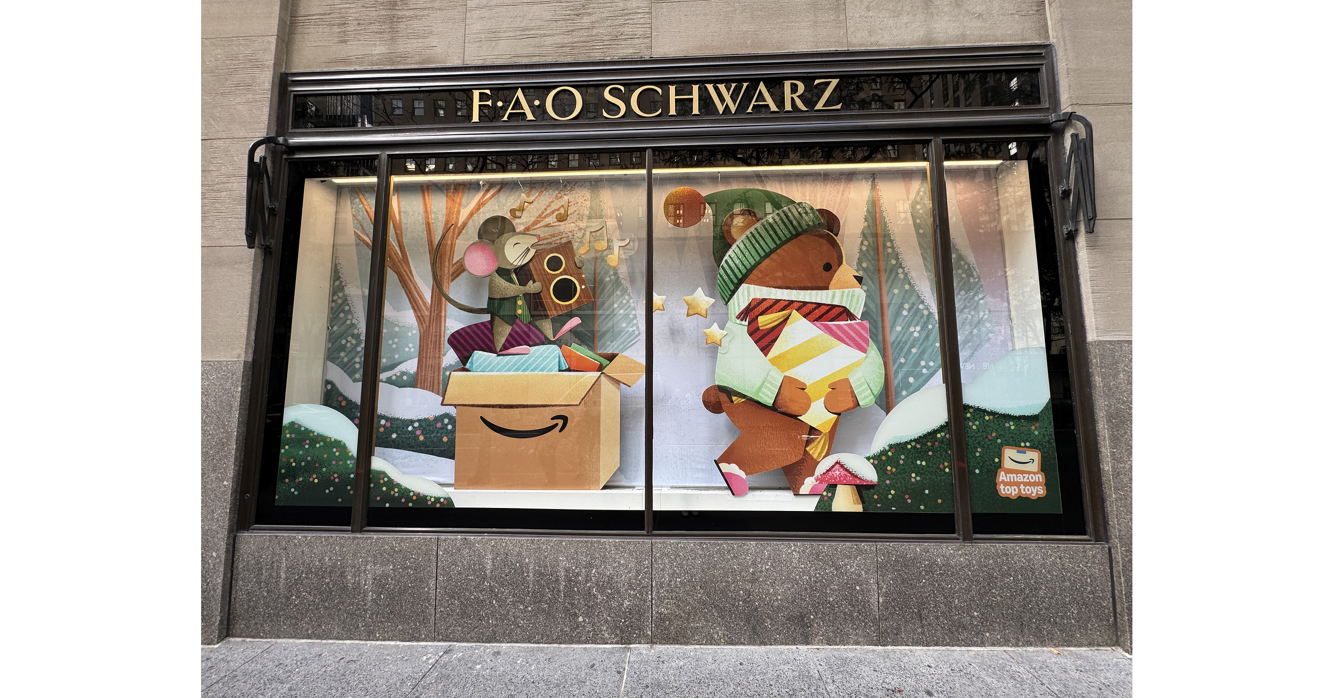 FAO SCHWARZ BRINGS ITS ICONIC TOY STORE EXPERIENCE TO AMAZON.COM THIS FALL FAO SCHWARZ BRINGS ITS ICONIC TOY STORE EXPERIENCE TO AMAZON.COM THIS FALL