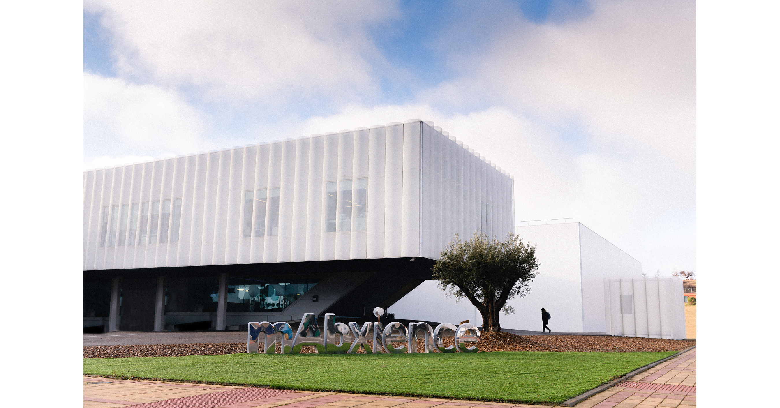 mAbxience and Sandoz Sign a Collaboration Agreement to Advance Biosimilar Access Worldwide