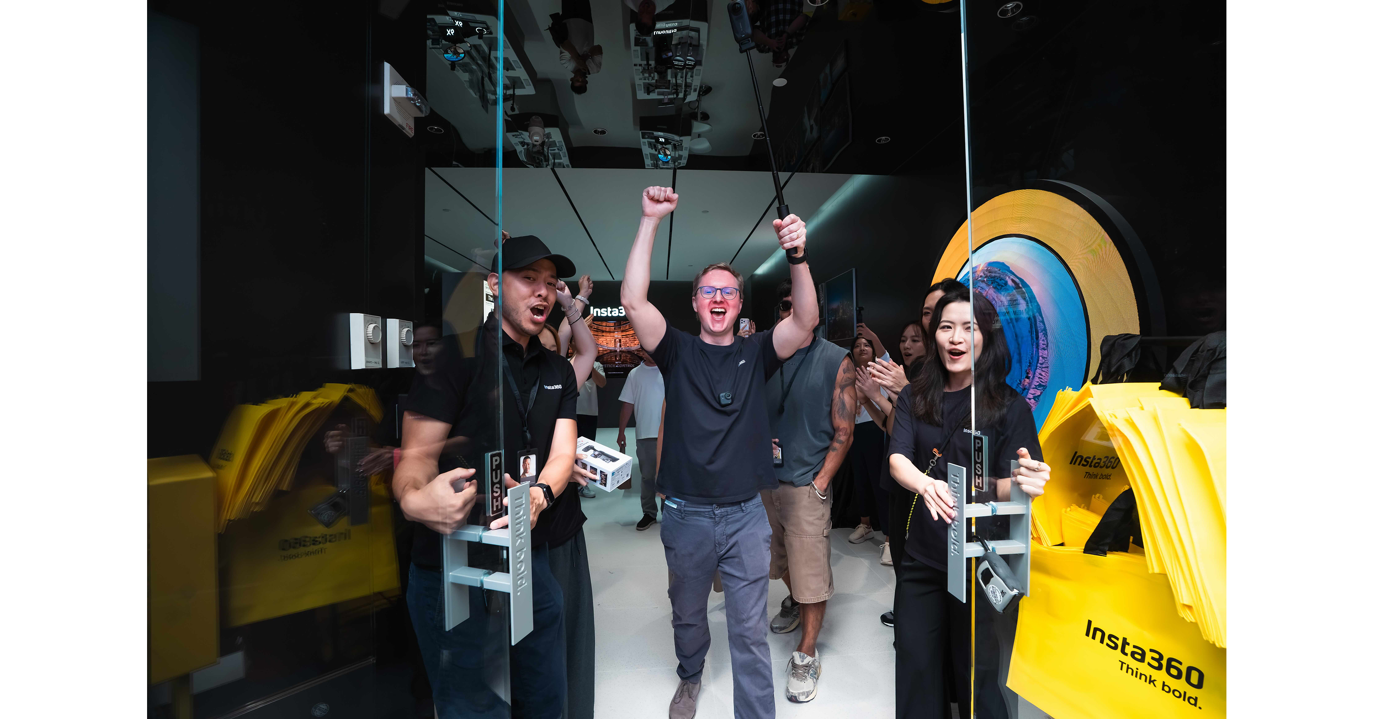 Insta360 Opens First Flagship Store Outside Asia In New York's Times Square Amid Global Retail Expansion