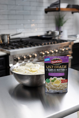  Idahoan® Ultimate Garlic Butter Mashed Potatoes