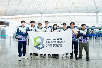 The competitors departed for Shanghai on 19 September. They are (from left): HUANG Tsz-ho (Joinery), HUANG To-kong (Concrete Construction Work), LAW Chun-ho (Bricklaying), LAW Chak-sum (Painting and Decorating), TAI Hsin-i (Wall and Floor Tiling), TO Lung-wai (Cabinetmaking), WAN Tsz-ho (Concrete Construction Work), TSE Yu-lok (Welding) and FANG Chak (Plumbing and Heating) already in Shanghai for preparation 