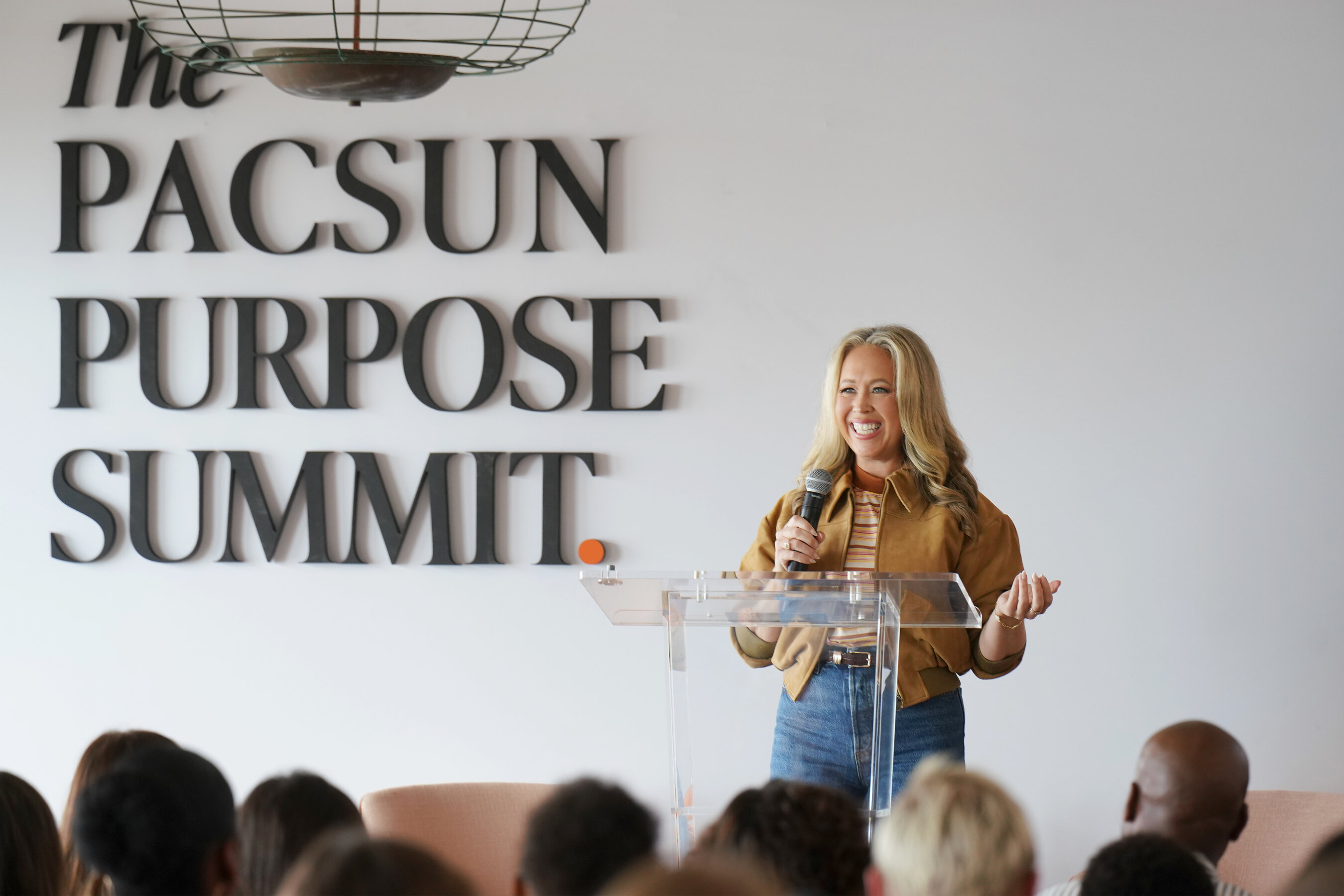 Le sommet de Pacsun explore les sources de confiance pour la Génération Z