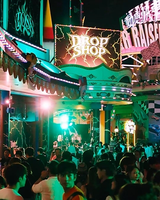 UndertheCastle Drop Shop Pop Up Store