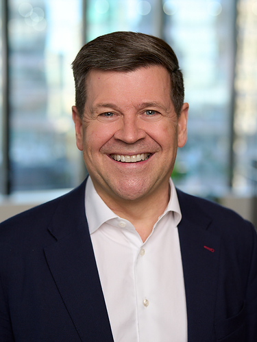  Bob McCooey, Nasdaq