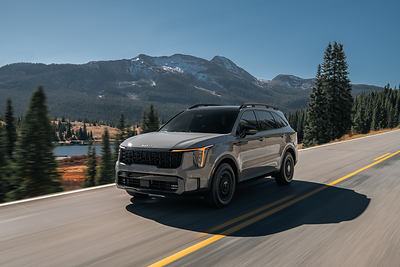 Kia America Announces Pricing for the 2027 Sorento ICE Powertrain