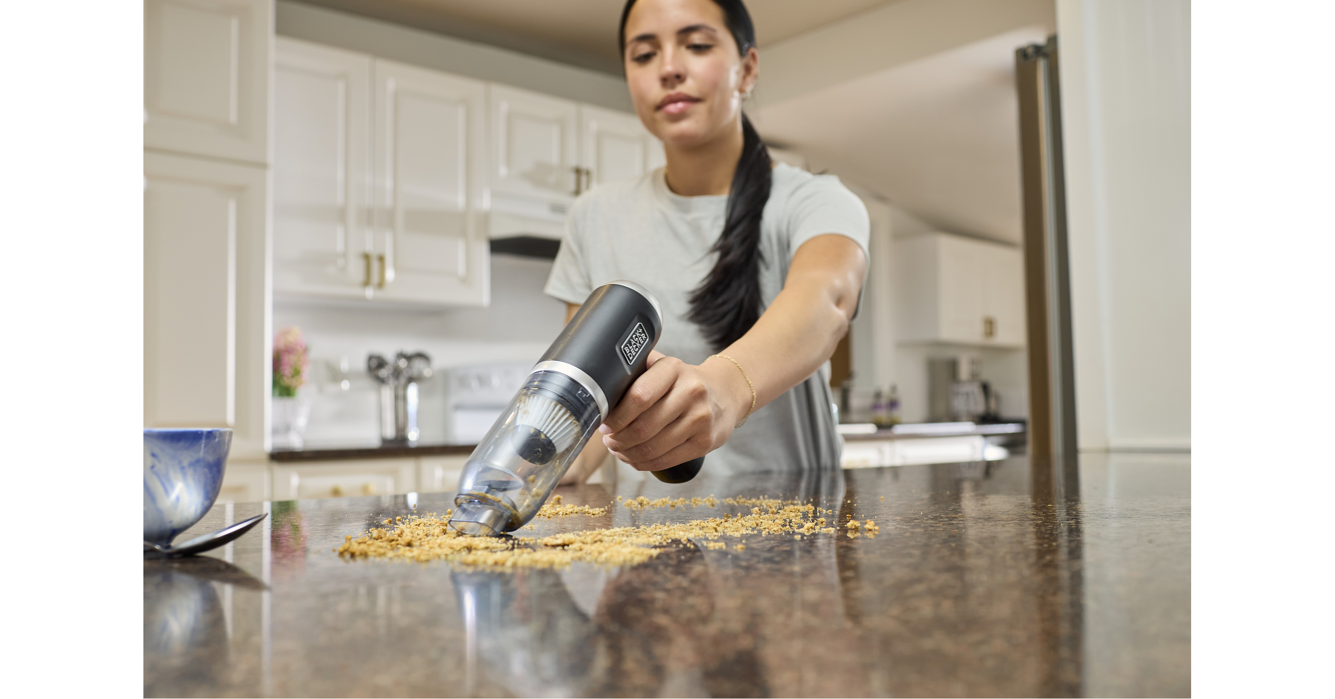 BLACK+DECKER® Launches dustbuster® mini™, a Cordless Handheld Vacuum Weighing Under 1 lb.