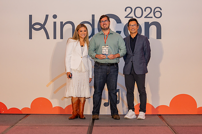 Jose De La Colina Horta, Texas A&M Foundation accepting 2026 Kindness Award from Kindsight's Marie Yatco and George Wu
