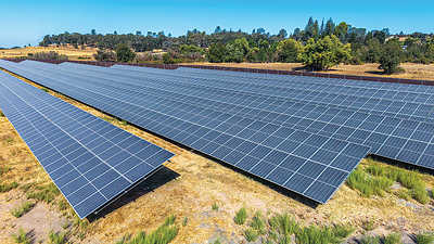 HelioVolta honors a ground mount PV system developed by Onyx Renewables for a California neighborhood with its inaugural award for Best Ground Mount PV System. Photo credit: Onyx Renewables.