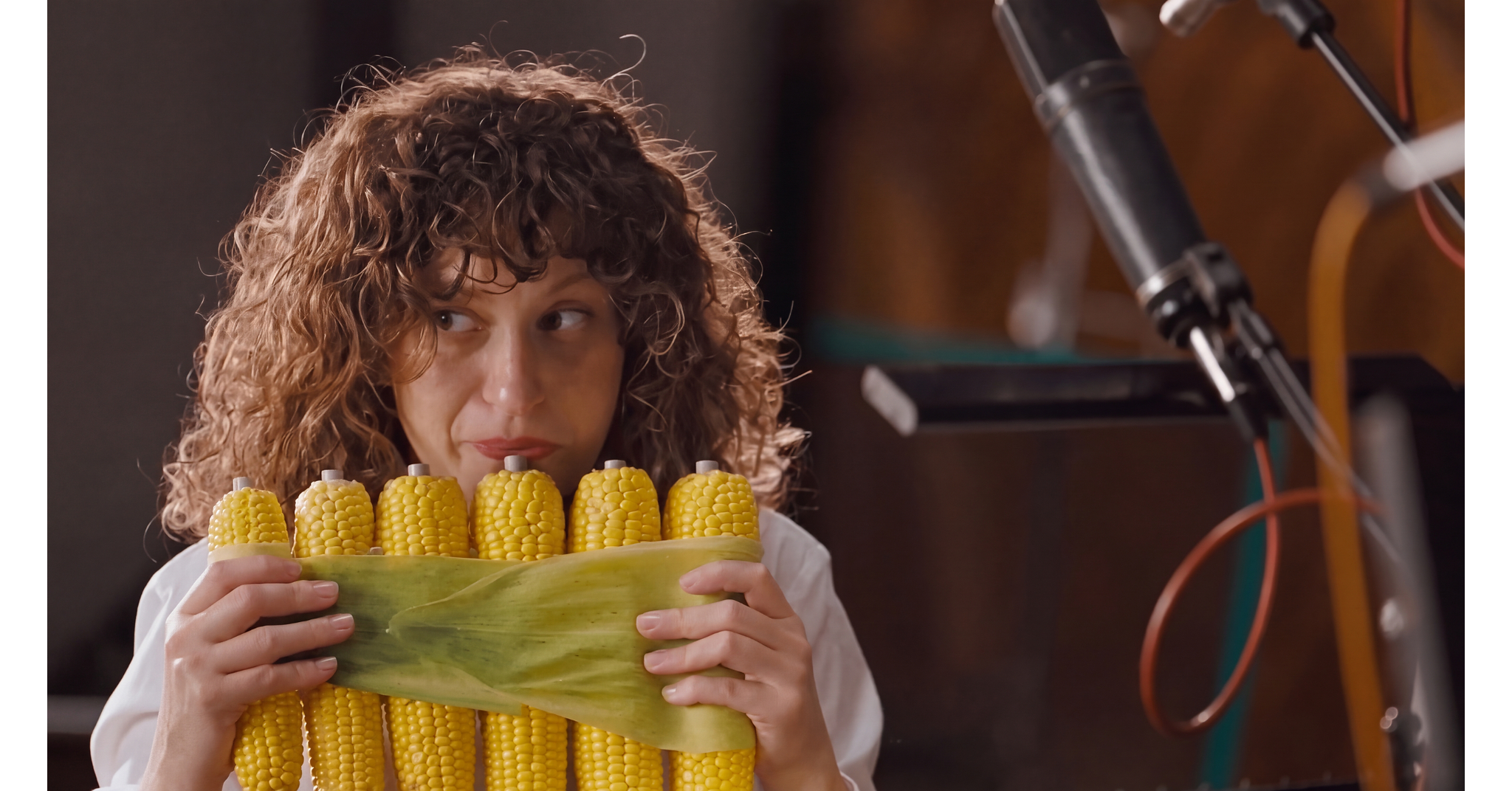 CHIPOTLE AND THE LONDON VEGETABLE ORCHESTRA RECORD ORIGINAL SONG AT LEGENDARY RECORDING STUDIO USING ONLY INSTRUMENTS MADE FROM VEGETABLES