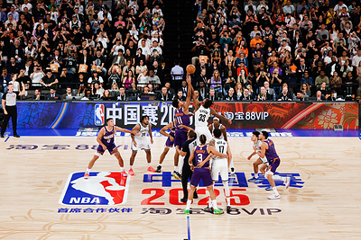 NBA中國賽2026將於10月9日（星期五）晚上7時30分及10月11日（星期日）下午5時30分於澳門威尼斯人綜藝館舉行，由達拉斯獨行俠隊及侯斯頓火箭隊上演兩場季前賽對決。