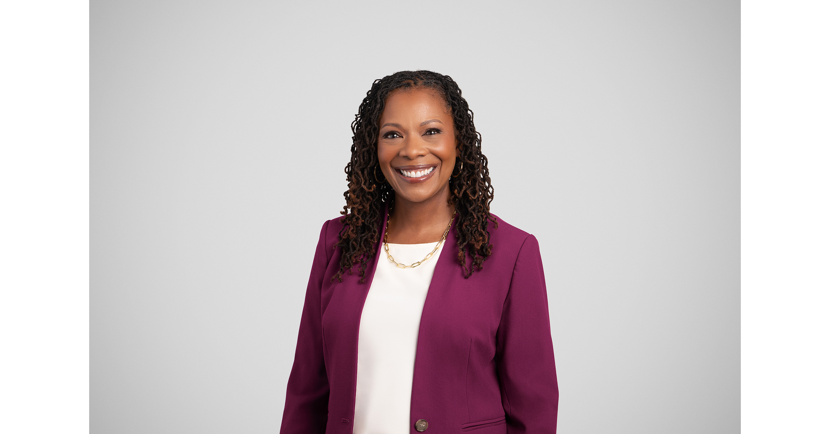 Virginia Housing CEO Tammy Neale Recognized As Virginia Business Women in Leadership Honoree