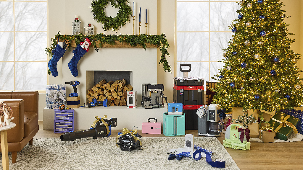 Lowe's Unveils Holiday 2026 Lineup with New Gifts and Décor, MyLowe's Rewards Pe...
