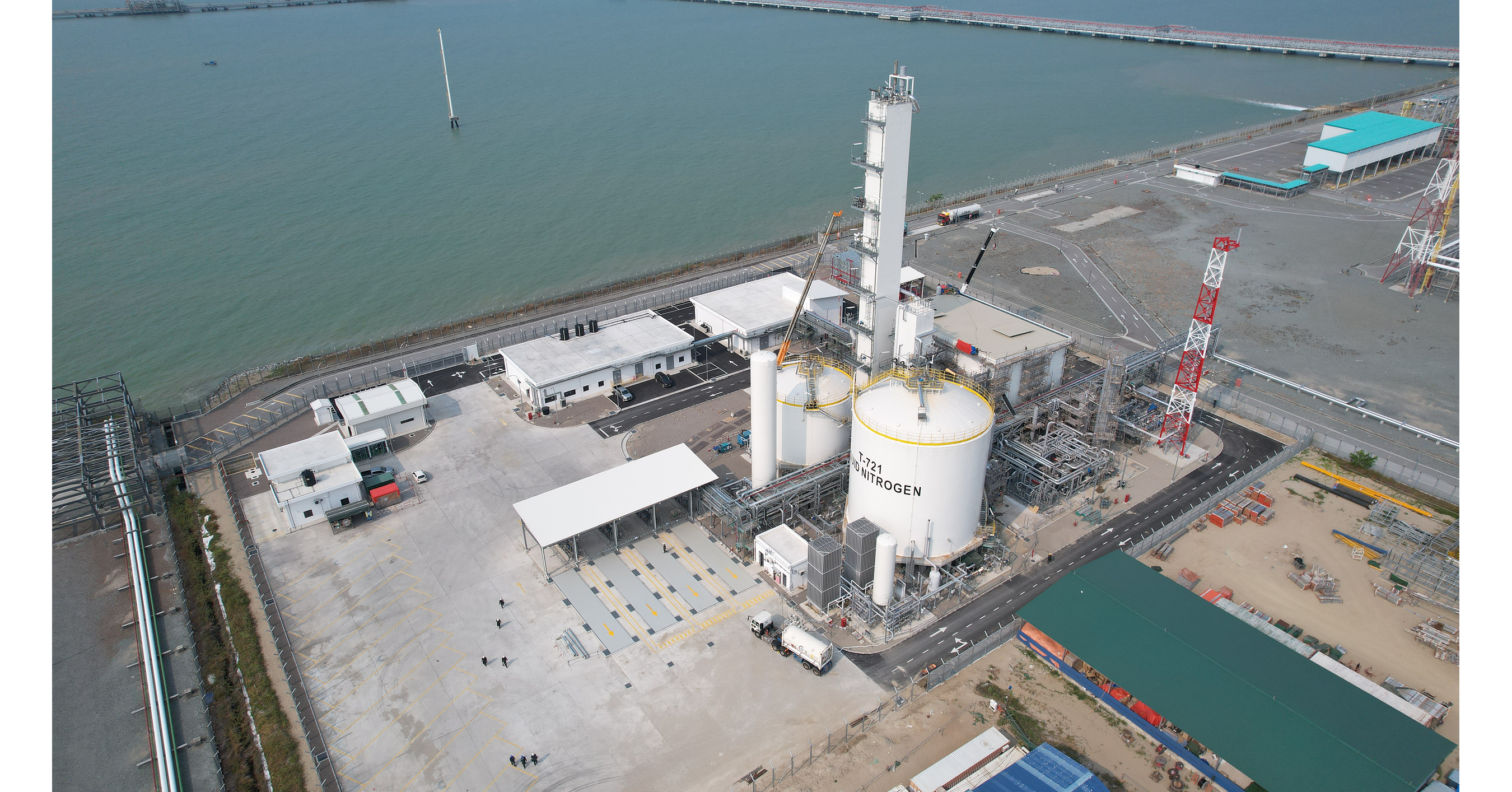 Air Products to Supply Malaysia's First LNG-Based Air Separation Unit for PETRONAS Gas Berhad-Led Joint Venture