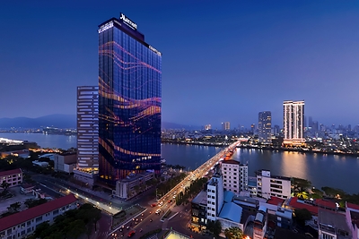 Courtyard by Marriott Danang Han River