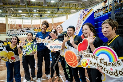「NBA關懷行動 × 金沙關懷籃球公益周2026」第三日活動「校園日」匯聚NBA傳奇球星及教練、NBA管理層、澳門粵華中學及鮑思高粵華小學師生,以及金沙中國管理層及金沙中國關懷大使等約600人參與。 「NBA關懷行動 × 金沙關懷籃球公益周2026」第三日活動「校園日」匯聚NBA傳奇球星及教練、NBA管理層、澳門粵華中學及鮑思高粵華小學師生,以及金沙中國管理層及金沙中國關懷大使等約600人參與。