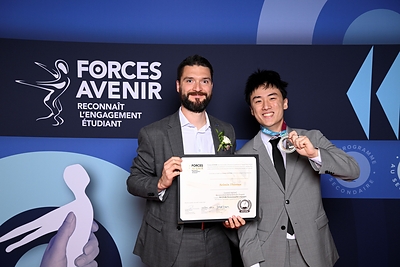 LE CSSMB RAYONNE À FORCE AVENIR : UN GRAND LAURÉAT PROVINCIAL ET DE NOMBREUSES DISTINCTIONS POUR SES ÉLÈVES ET MEMBRES DU PERSONNEL