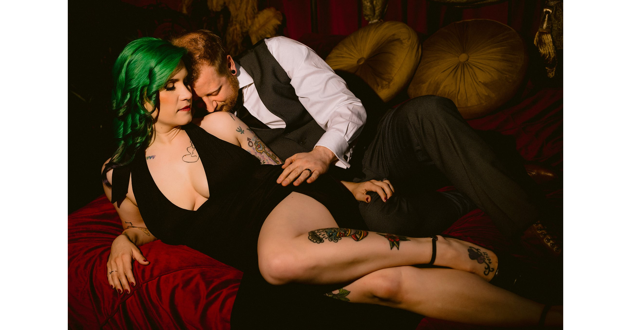Forget Dinner and Flowers. Couples Are Getting Naked for Their Anniversaries.