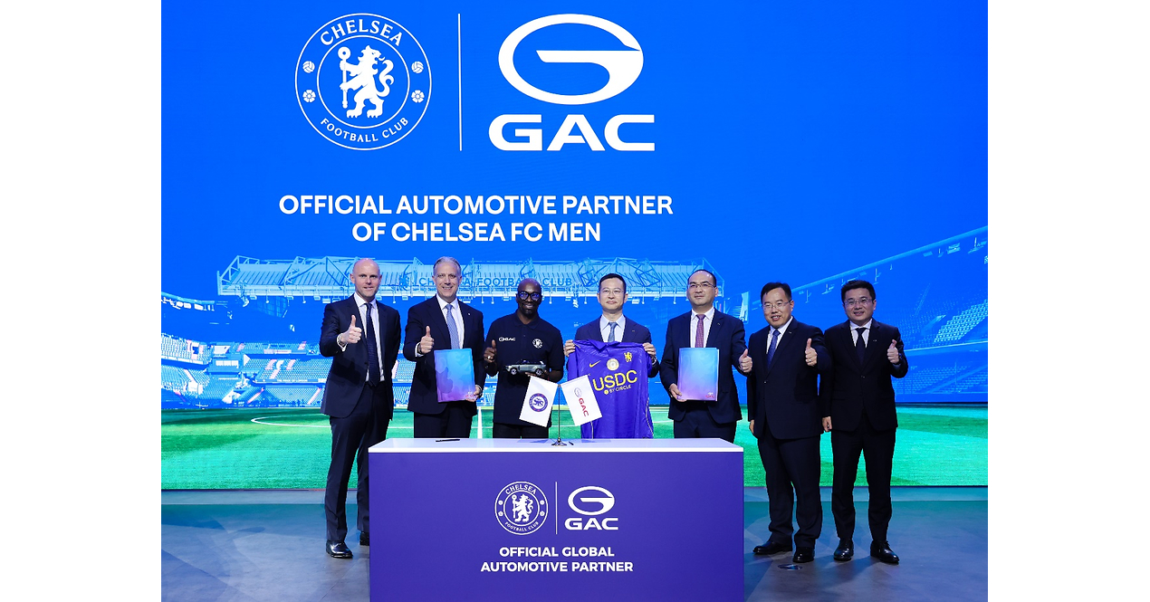 GAC Connects with Europe Through Engineering and Football at 2026 Paris Motor Show