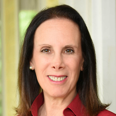 Real Estate Expert Nena Colligan Discusses How to Choose a Real Estate Agent in HelloNation