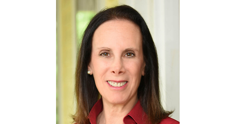 Real Estate Expert Nena Colligan Discusses How to Choose a Real Estate Agent in HelloNation