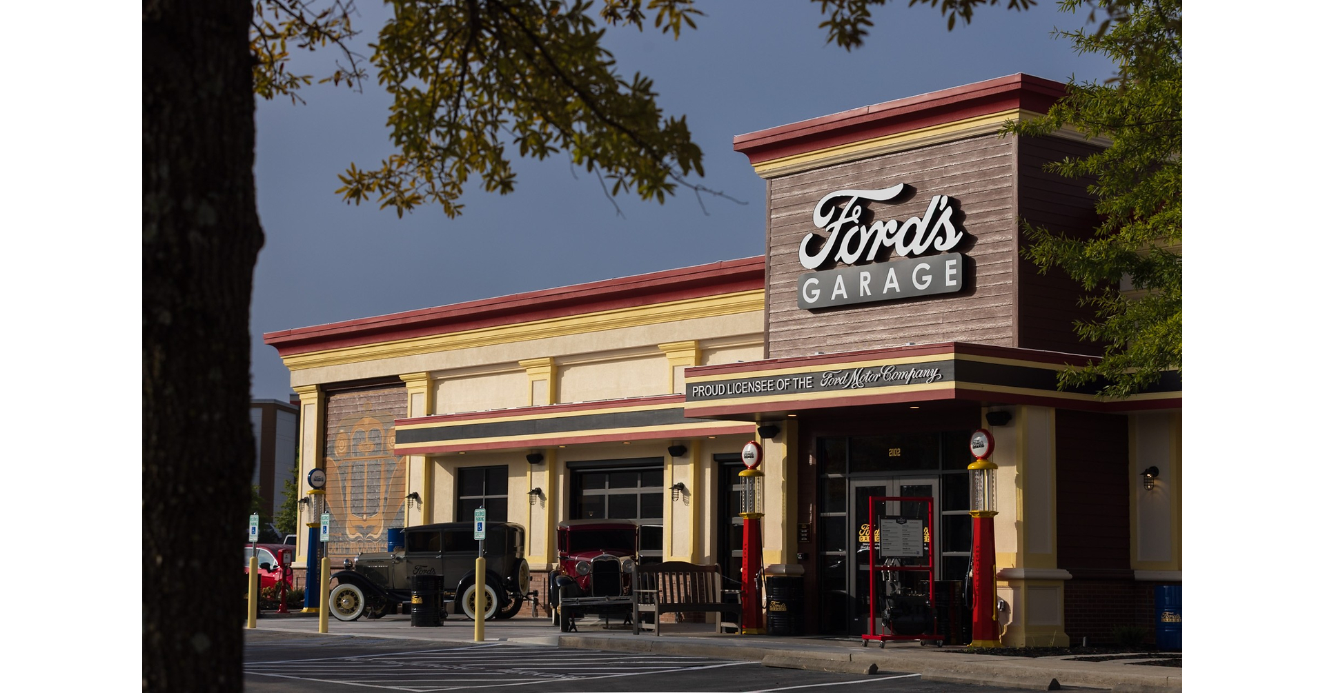Ford's Garage Now Open in Chattanooga, Marking Brand's First Tennessee Location