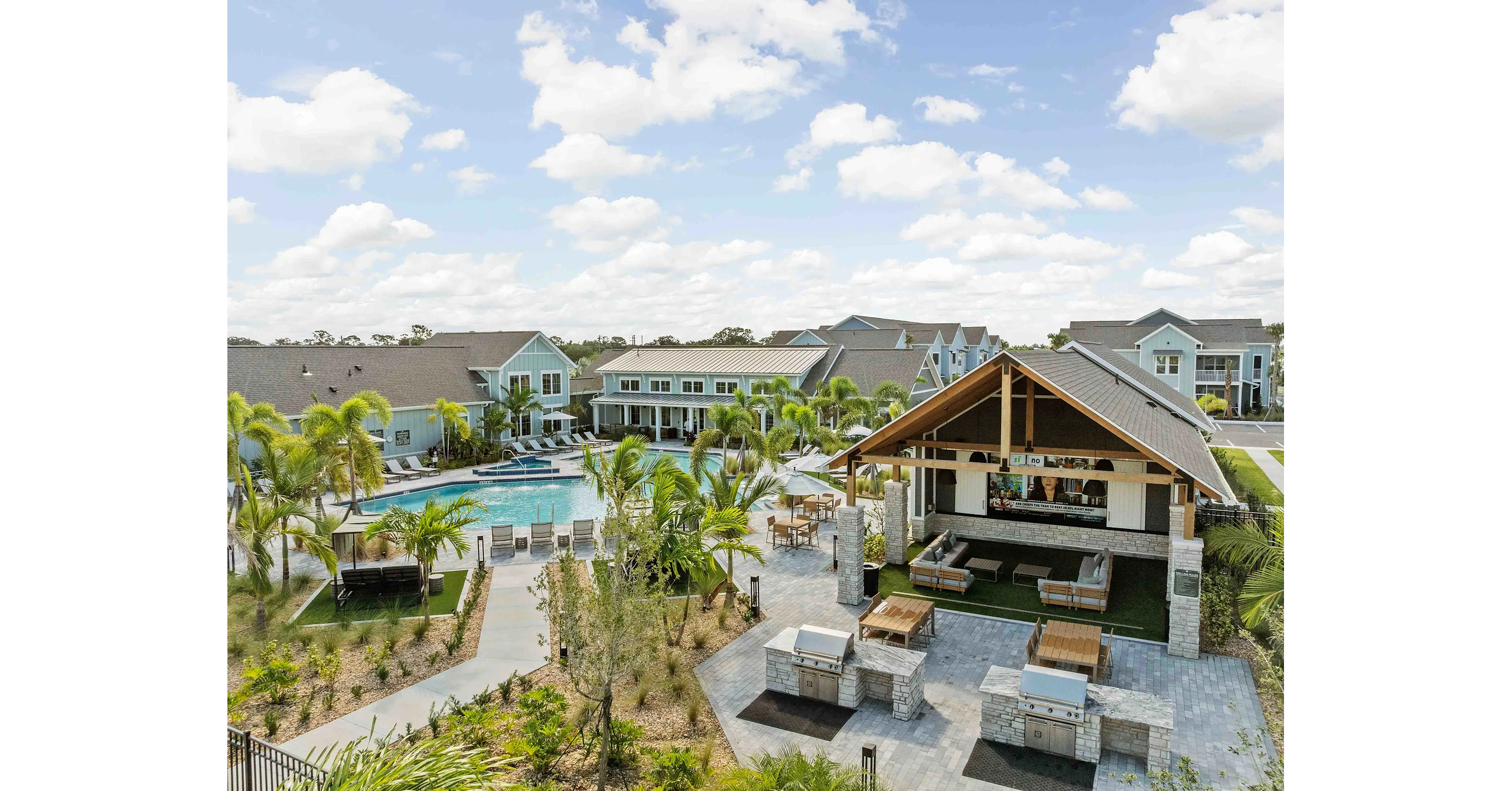JLL arranges $463M bridge financing for 8-property multifamily portfolio