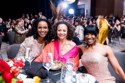Houston Arts Alliance gala raises more than $600,000, honors Debbie Allen and H-E-B