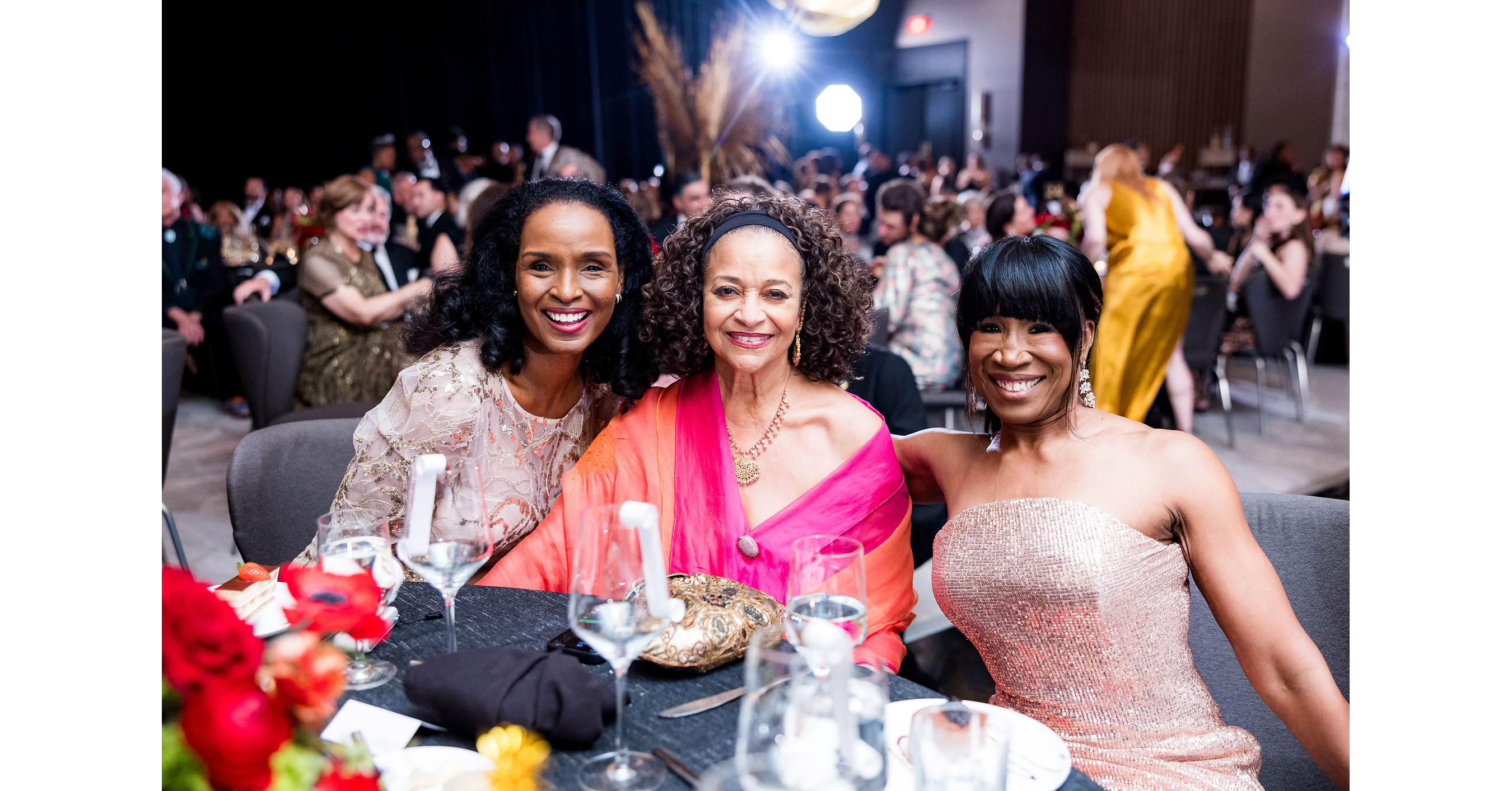 Houston Arts Alliance gala raises more than $600,000, honors Debbie Allen and H-E-B