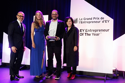 Le chef de la direction et cofondateur du Groupe Nesto nommé Entrepreneur de l'année d'EY 2026 de la région de l'Est