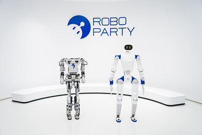 ROBOTO Origin and RP1 (left to right)