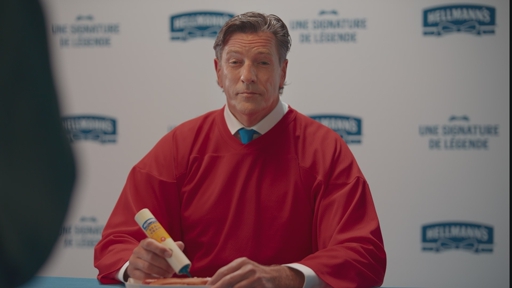 HELLMANN'S ET PATRICE BRISEBOIS SIGNENT UN CLASSIQUE DU CENTRE BELL
