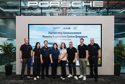From left to right: Martin Schlotterer, Director, Business Development, Porsche Asia Pacific Pte Ltd; Sarah Mao, Lead Specialist, Smart Mobility and Partnerships, Porsche Asia Pacific Pte Ltd; Lin Chee Lip, General Manager, Aster Mobility Solutions 1 Pte Ltd; Bernadette Tan, Head of Corporate Communications, Aster Mobility Solutions 1 Pte Ltd; Meledy Takizawa, Marketing Manager, Strategic Global Alliances, ExxonMobil Asia Pacific Pte Ltd; Marc Beil, Head of Porsche Experience, Porsche Asia Pacific Pte Ltd; Yannick Ott, Director, Marketing, Porsche Asia Pacific Pte Ltd; Christian Spangenberg, Global Marketing Manager, Strategic Global Alliances, ESSO Deutschland GmbH From left to right: Martin Schlotterer, Director, Business Development, Porsche Asia Pacific Pte Ltd; Sarah Mao, Lead Specialist, Smart Mobility and Partnerships, Porsche Asia Pacific Pte Ltd; Lin Chee Lip, General Manager, Aster Mobility Solutions 1 Pte Ltd; Bernadette Tan, Head of Corporate Communications, Aster Mobility Solutions 1 Pte Ltd; Meledy Takizawa, Marketing Manager, Strategic Global Alliances, ExxonMobil Asia Pacific Pte Ltd; Marc Beil, Head of Porsche Experience, Porsche Asia Pacific Pte Ltd; Yannick Ott, Director, Marketing, Porsche Asia Pacific Pte Ltd; Christian Spangenberg, Global Marketing Manager, Strategic Global Alliances, ESSO Deutschland GmbH