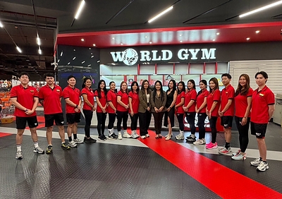 World Gym Samrong Team