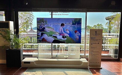 LG Electronics Kicks Off UAE Winter Roadshow for the All-New LG OLED EVO W6 Wallpaper TV This image opens in the lightbox