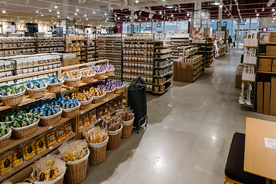 MUJI Opens First Vancouver Island Location, Celebrates Victoria with New Community Partnership Initiative