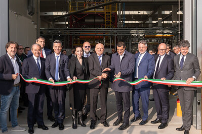 Ribbon-cutting ceremony at Aliplast’s new R3GID plant, attended by the Minister for the Environment and Energy Security, Gilberto Pichetto Fratin; the President of the Emilia-Romagna Region, Michele de Pascale; the Mayor of Modena, Massimo Mezzetti; the Chairman of the Hera Group, Cristian Fabbri; the Chief Executive of the Hera Group, Orazio Iacono; the Chief Executive of Herambiente, Andrea Ramonda; and the Chief Executive of Aliplast, Michele Petrone. This image opens in the lightbox
