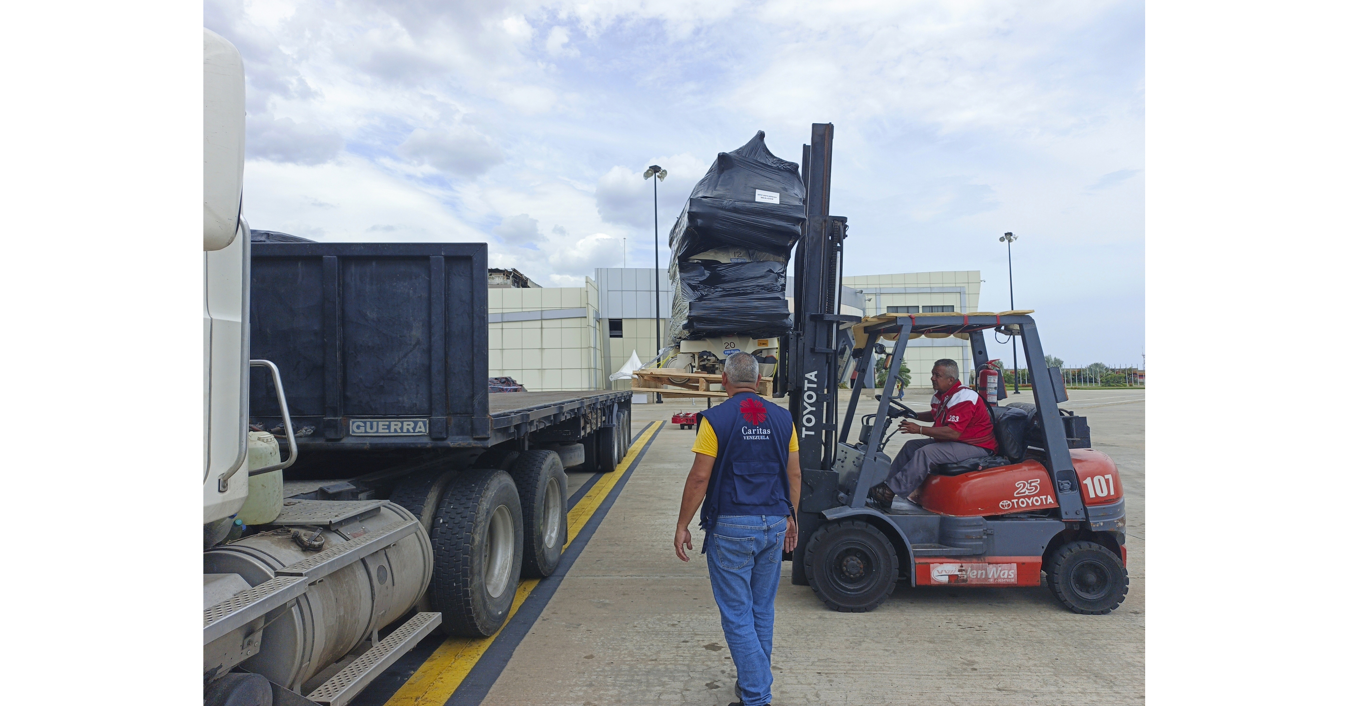 Project C.U.R.E. and U.S. Energy Partners Airlift $500,000 in Medical ...