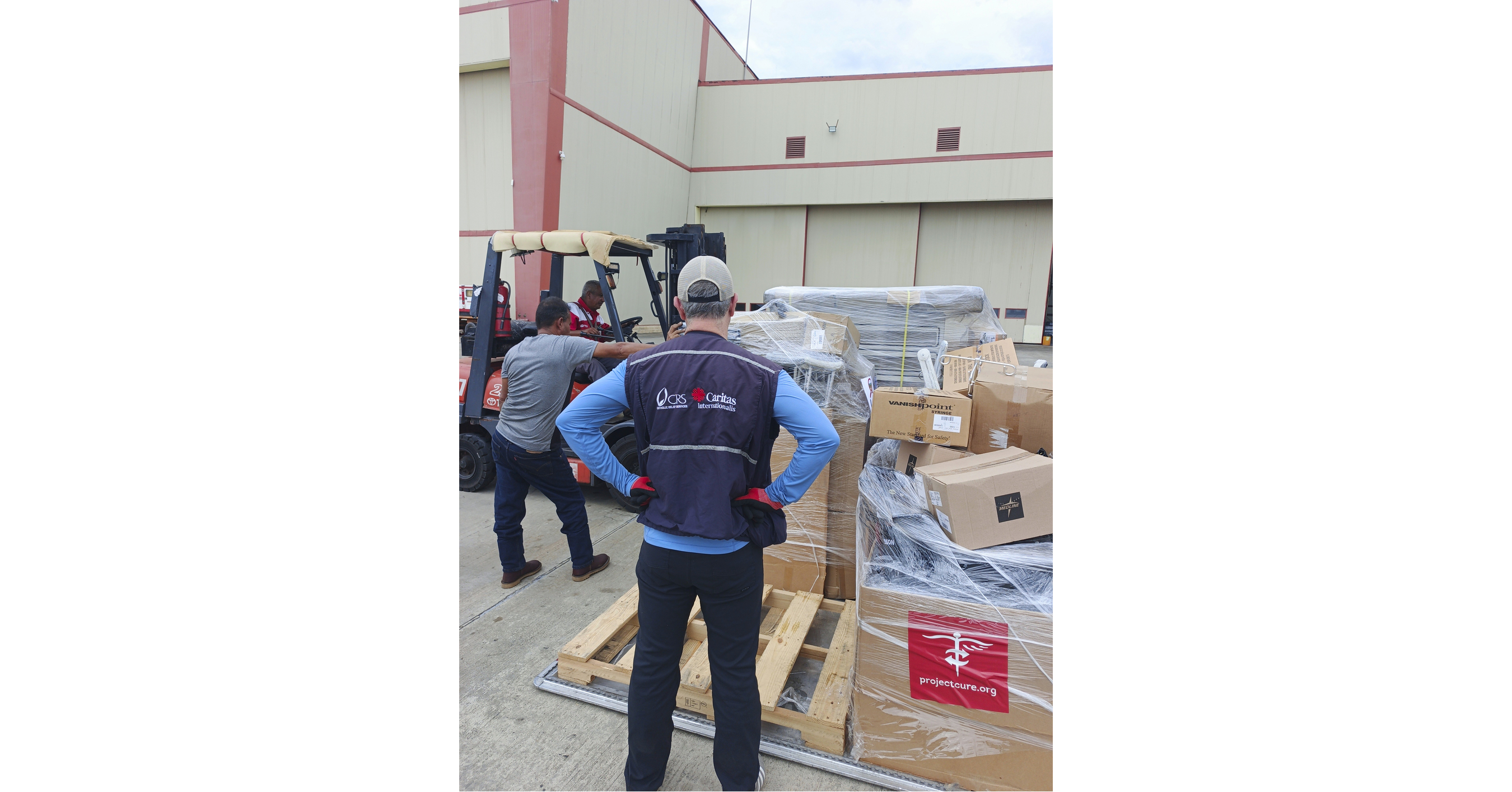 Project C.U.R.E. and U.S. Energy Partners Airlift $500,000 in Medical Equipment to Venezuelan Hospitals
