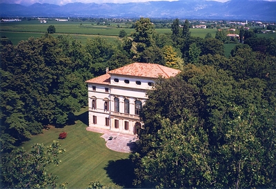 González Byass USA Named U.S. Importer for Villa Marcello