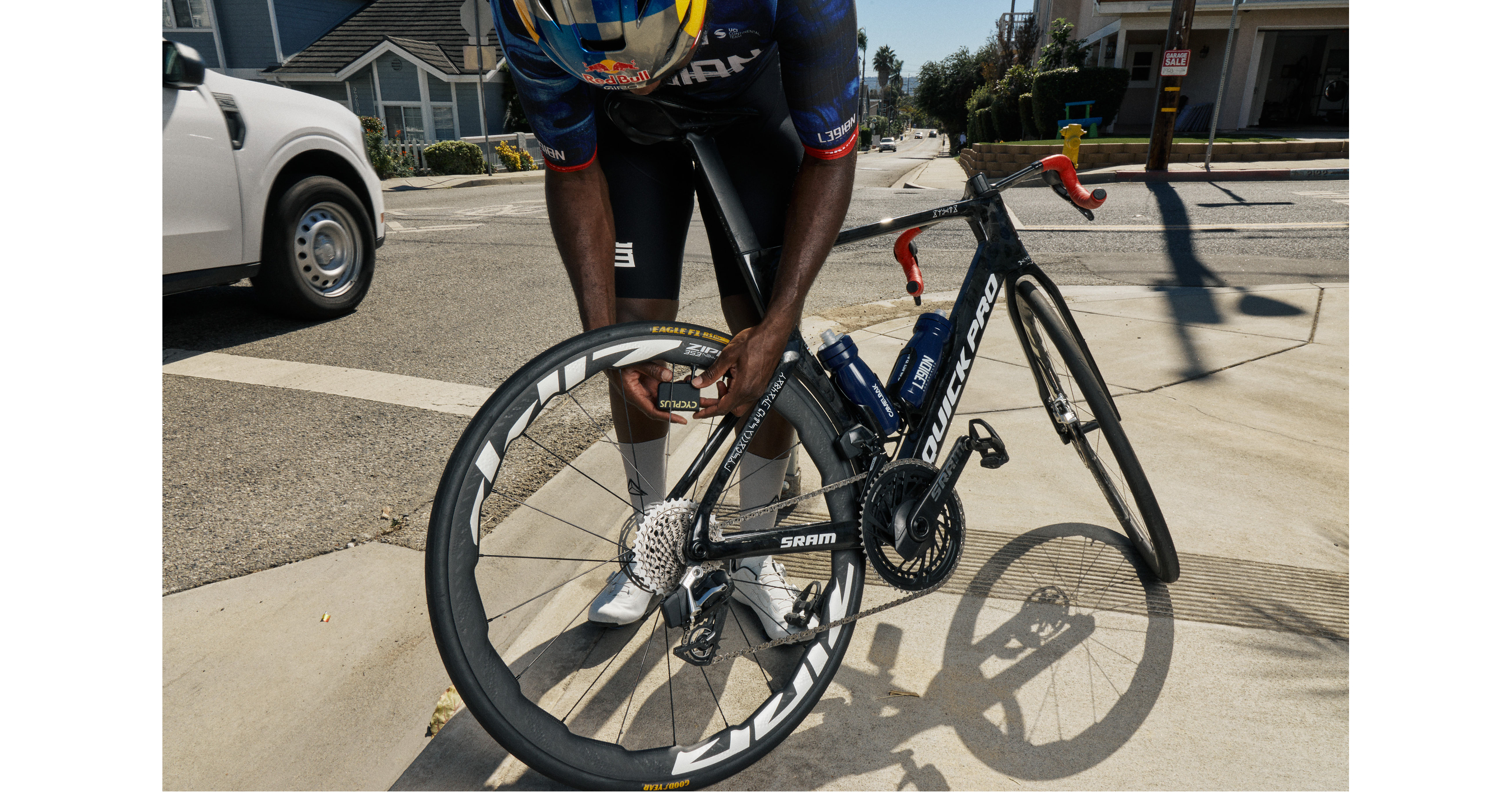 L39ION of Los Angeles Names CYCPLUS Official Smart Trainer and Official Mini Pump Partner